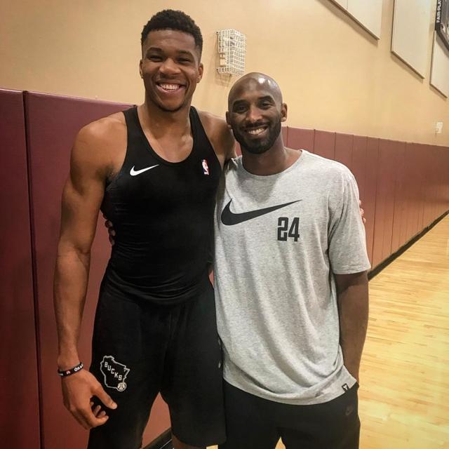 最后一舞！国安五虎将迎生涯终点战，球迷：请带着奖杯离开！（谢幕之战！国安五虎将迎职业终章，球迷：捧杯告别！）