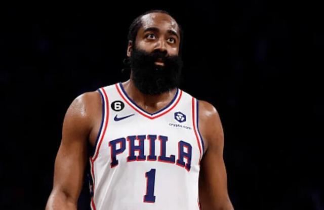 新门将新中锋？阿莫林：我们在努力提升球队，这也取决于市场（阿莫林：球队补强看市场，门将与中锋引援正推进）