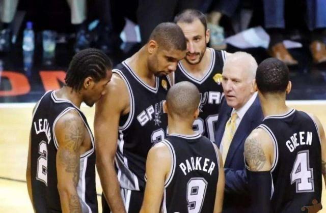 布鲁诺-费尔南德斯8场造8球领跑英超机会榜（布鲁诺·费尔南德斯8场参与8球，英超机会创造榜居首）